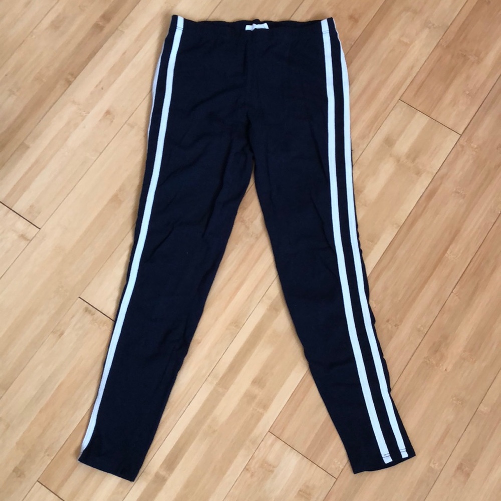 Navy leggings